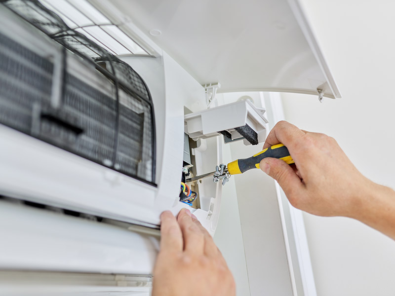 Técnico en Refrigeración y Aire Acondicionado 